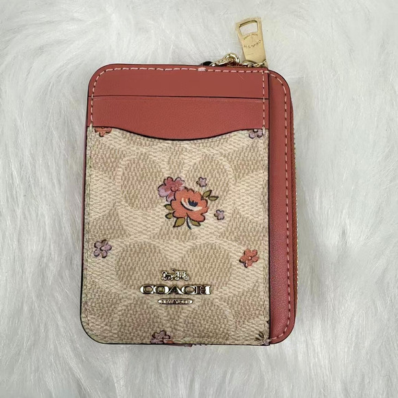 Coach Zip Card Case In Signature Canvas With Floral Print In Sand CAU45 NWT - Picture 1 of 4